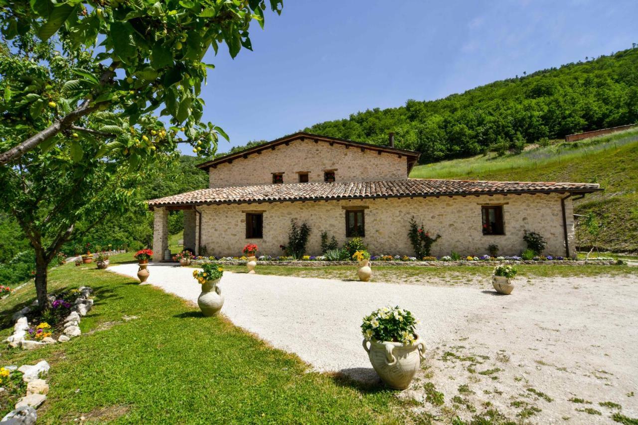 Agriturismo La Valle Dei Bronzetti Cascia Ngoại thất bức ảnh